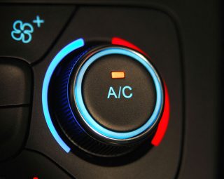 A/C Only Works When Driving: Causes & The Solutions